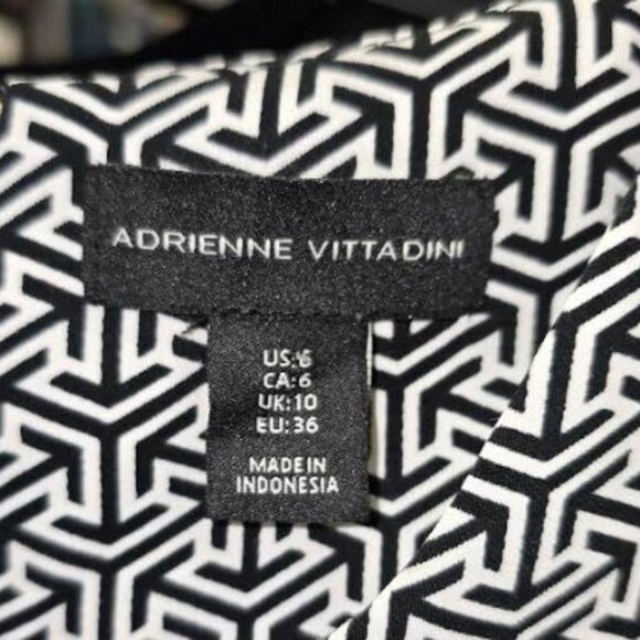 Women's Adrienne Vittadini Black & White Geometric Polyester SS Dress Size 6 - Picture 2 of 3